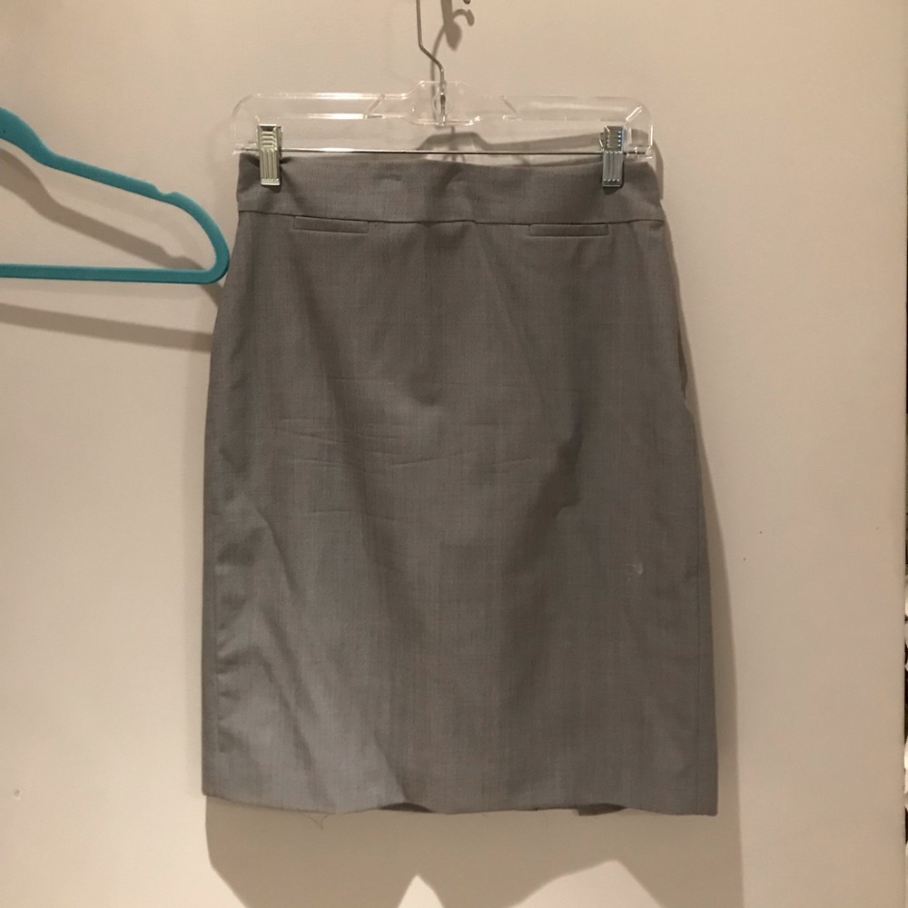 Never worn banana republic suiting skirt